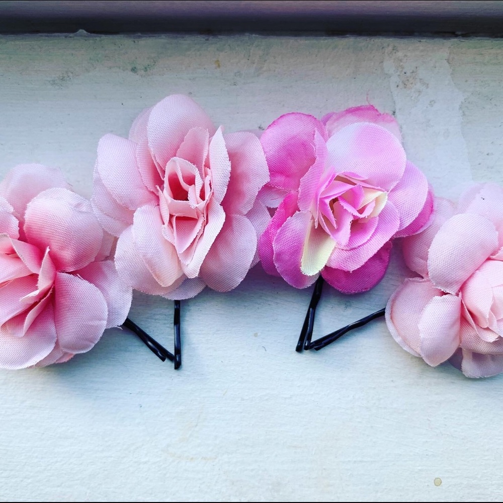 Set of 4 mini pink rose hair pins